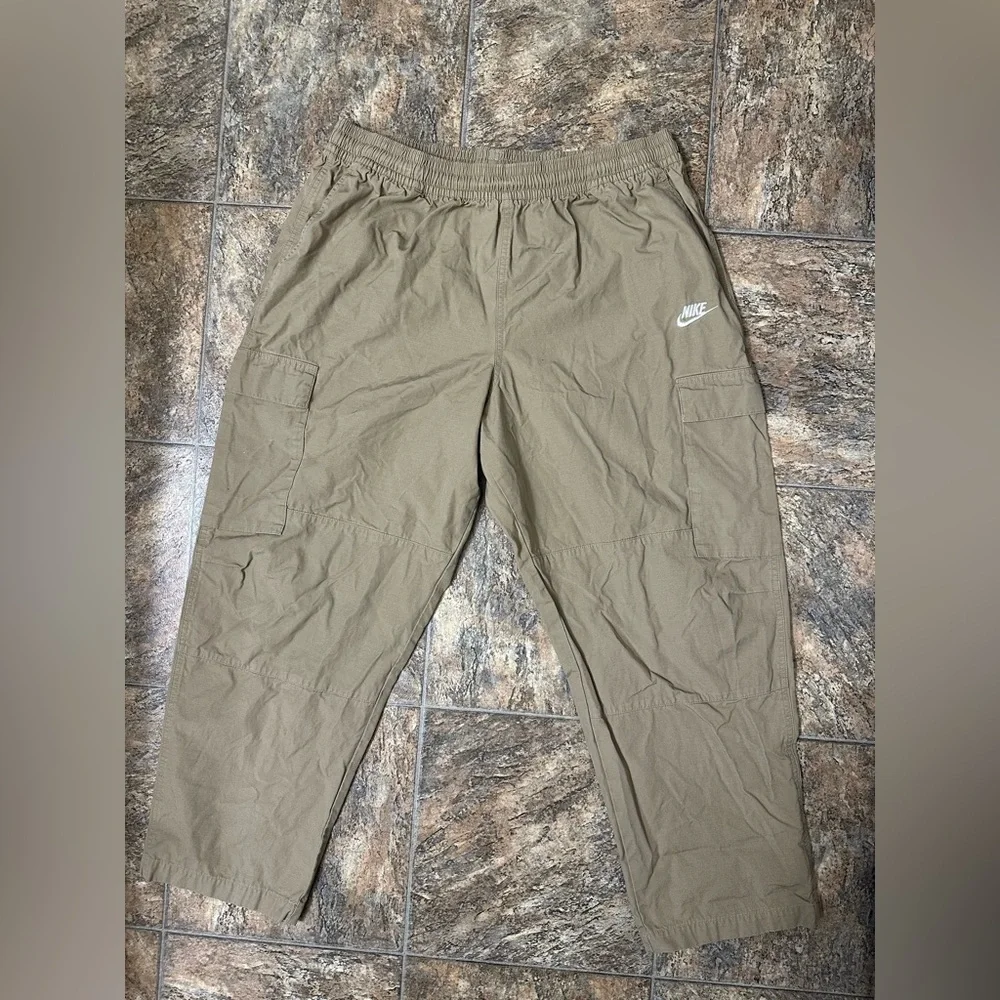 Nike Club Woven Cargo Parachute Pants- XL- 100% Cotton